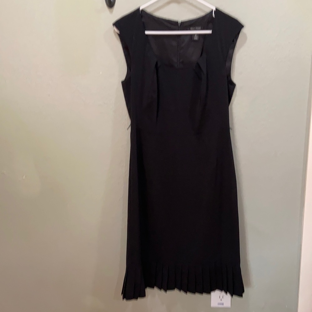 White House Black Market LBD